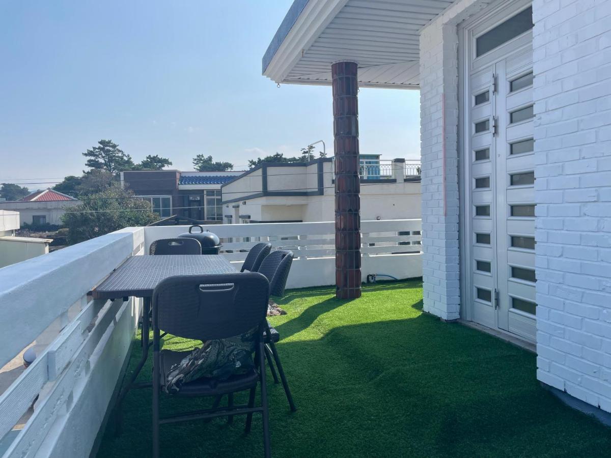 Cozy Sinchon 2548 Villa Jeju Exterior foto